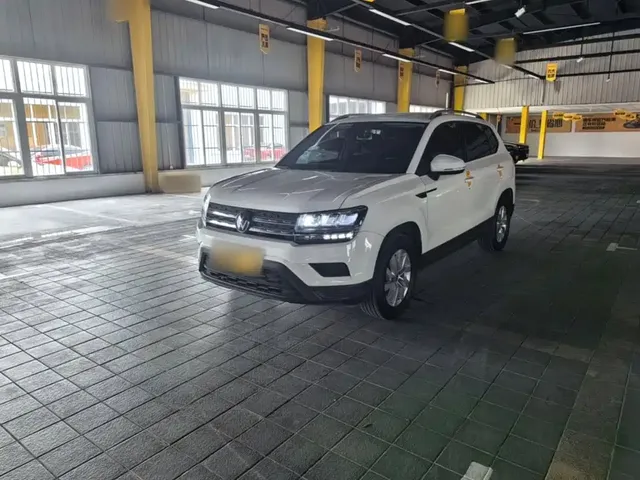 Volkswagen Tharu 2022 280TSI 2WD Trend
