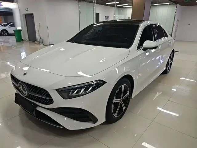 Mercedes-Benz A-Class 2023 A 200 L Fashion