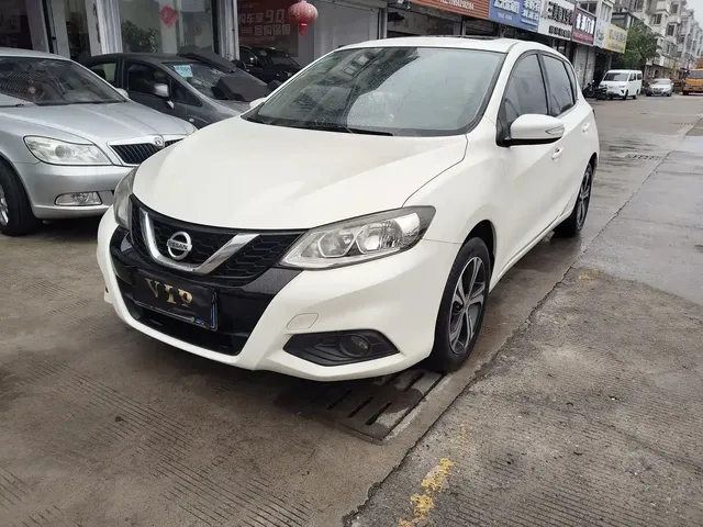 Nissan Tiida 2016 1.6L CVT Smart Edition