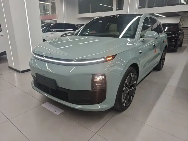 Li Auto L6 2025 Max Smart Renewal Edition