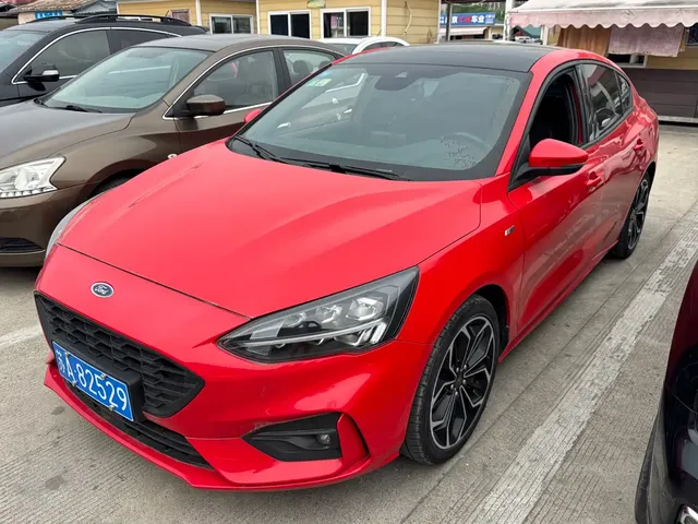Ford Focus 2019 Sedan EcoBoost 180 Automatic ST Line