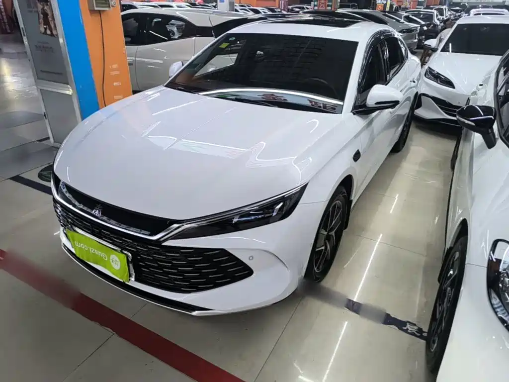 BYD Qin L 2025 DM-i Smart Drive Edition 120KM Leading
