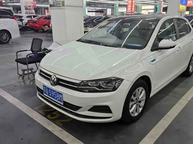 Volkswagen Polo 2023 Plus 1.5L Automatic Colorful Tech Edition