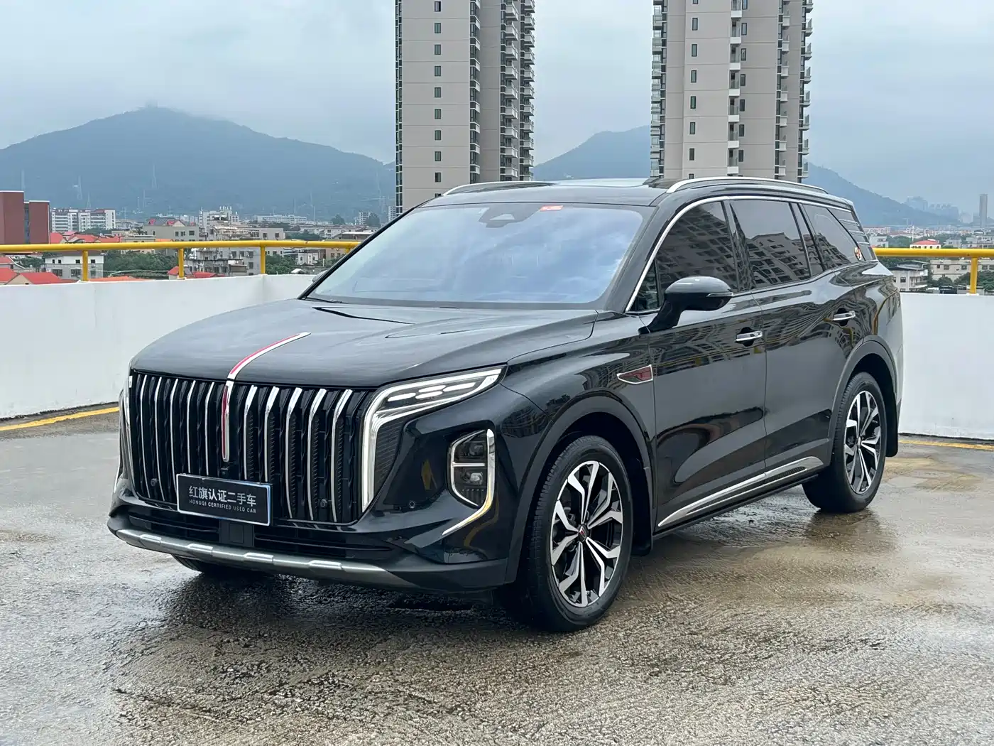 Hongqi HS7 2023 2.0T Auto 4WD Qi Chang Edition 6-Seater