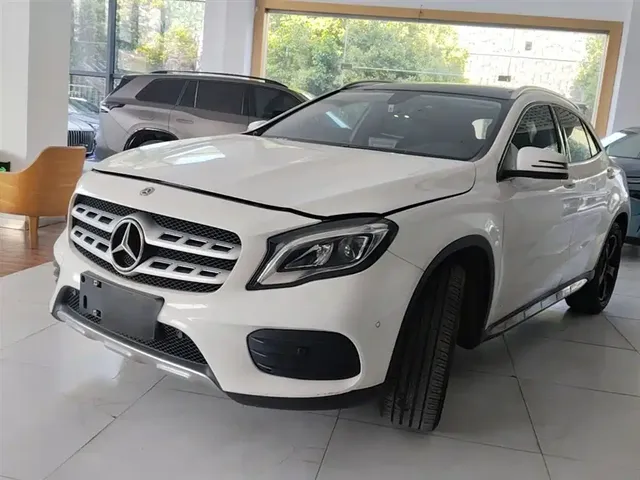 Mercedes-Benz GLA 2019 GLA 200 Fashion