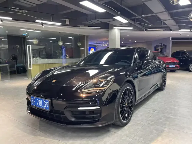 Porsche Panamera 2023 Panamera 2.9T Platinum Edition