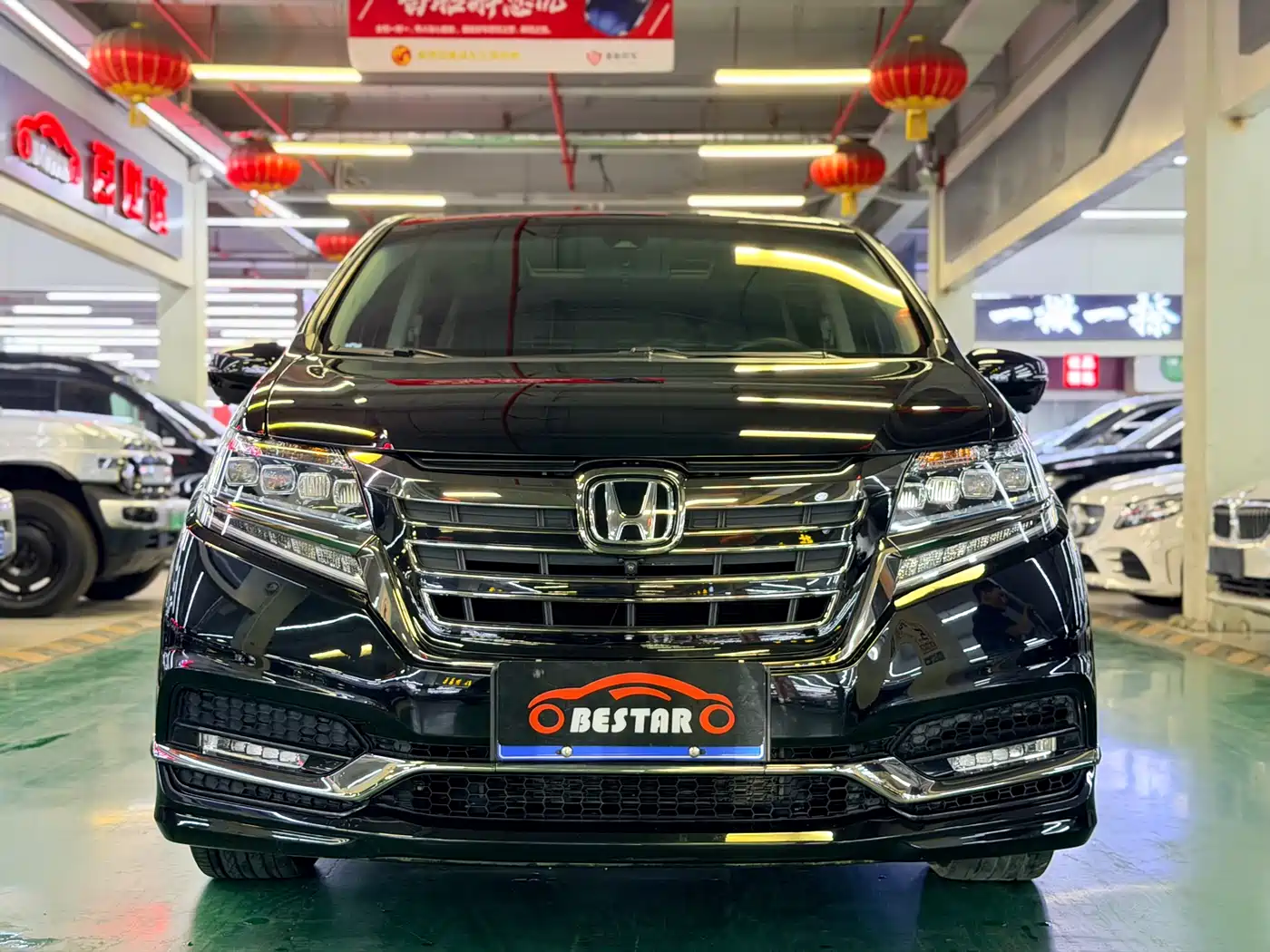 Honda Elysion 2019 2.0L Hybrid Supreme Edition
