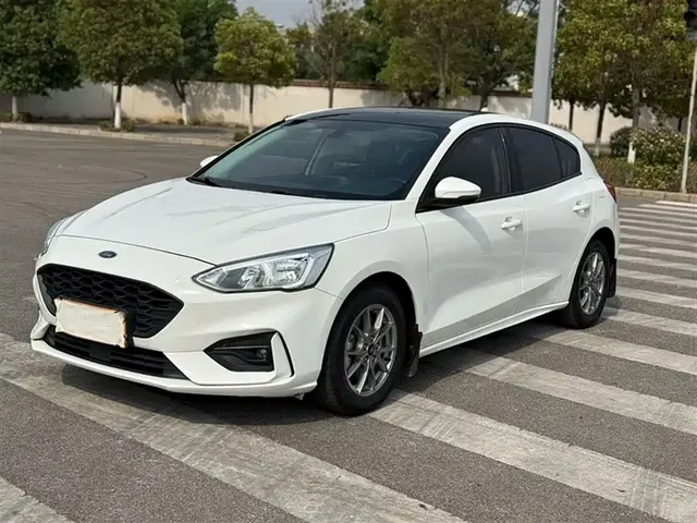 Ford Focus 2020 Hatchback EcoBoost 180 Auto Trend Edition