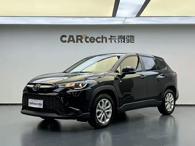 Toyota Frontlander 2023 2.0L CVT Leading Edition