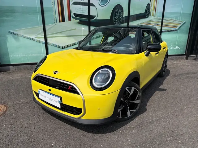 MINI MINI 2025 Model 2.0T COOPER S Artist 5-Door