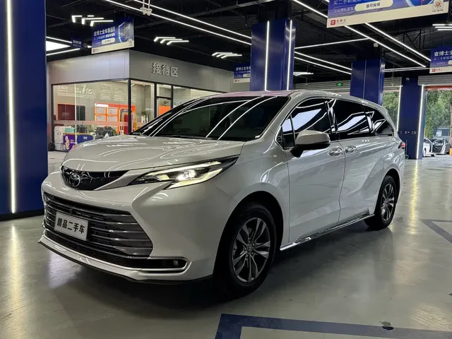Toyota Sienna 2026 2.5L Hybrid AWD Exclusive Edition