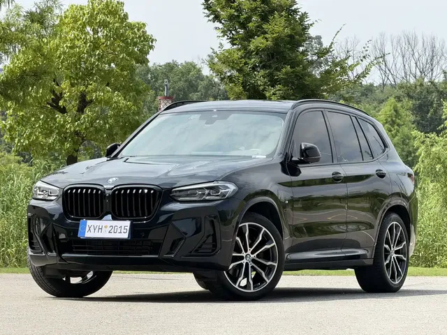 BMW X3 2023 xDrive30i Leading M Night Package