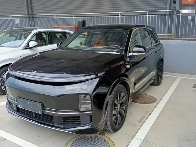 Li Auto Li L8 2023 Pro