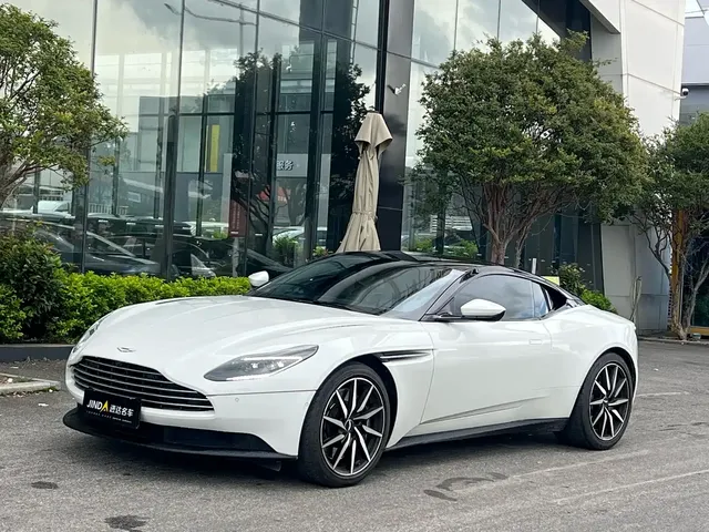 Aston Martin DB11 2020 4.0T V8 Coupe