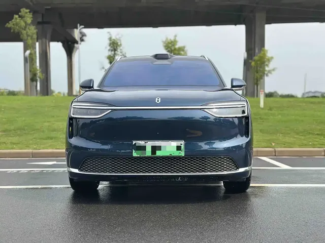 AITO Wenjie AITO M7 2026 Pure Electric Base Model 6-Seater
