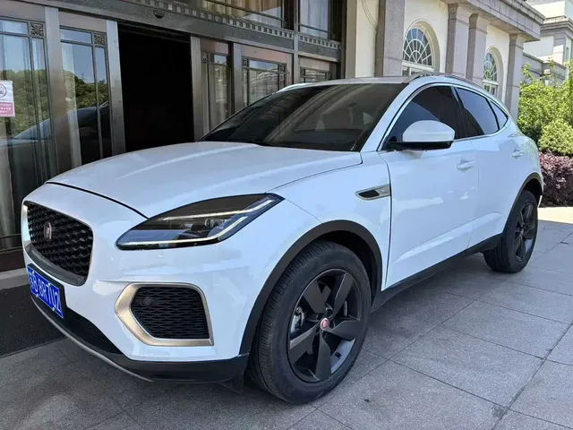 Jaguar E-PACE 2024 Youth Sport Edition R-DYNAMIC
