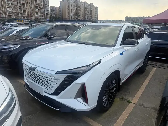 Changan Oshan Z6 2023 Blue Whale 1.5T DCT Smart Enjoyment
