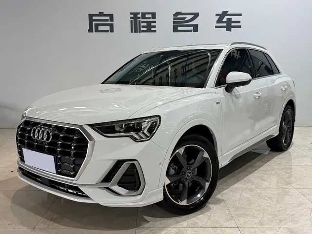 Audi Q3 2023 35 TFSI Fashion Dynamic (1.4T)