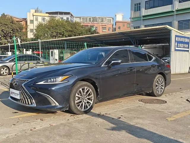 Lexus ES 2022 200 Excellence Edition