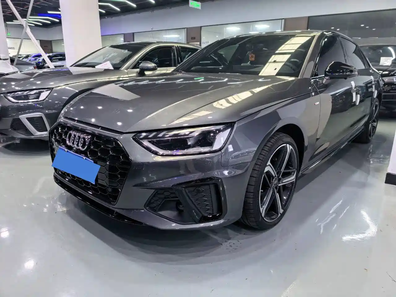 Audi A4L 2024 40 TFSI Luxury Dynamic