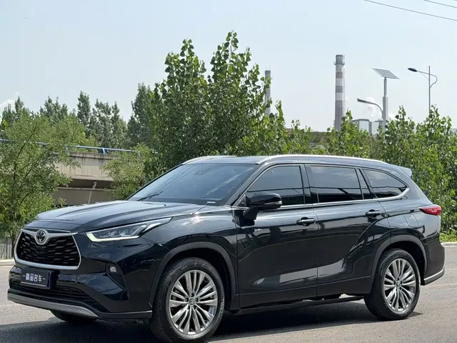 Toyota Highlander 2024 2.5L Smart Hybrid 4WD Premium 7-seater