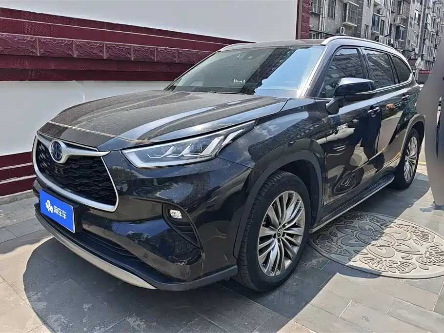 Toyota Highlander 2023 2.5L Smart Hybrid Dual Engine AWD Premium 7-Seater