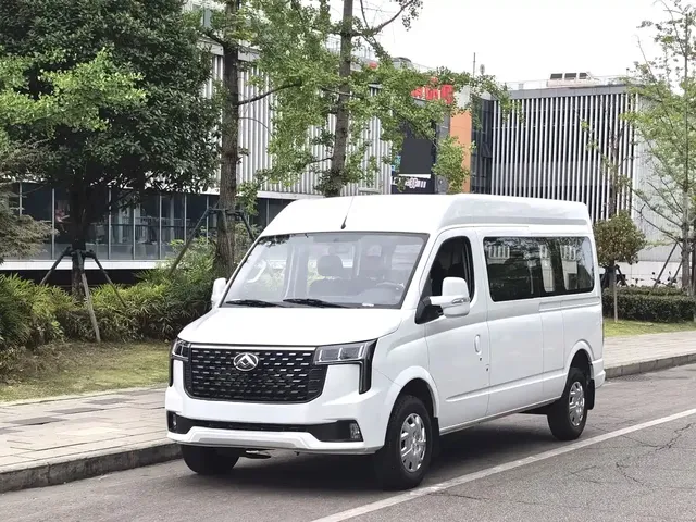 SAIC Maxus Xintu V80 2025 PRO Aoyun 2.0T AMT Long Wheelbase Medium Roof 6/7/8/9-Seater