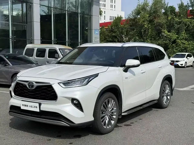 Toyota Highlander 2024 2.5L Smart Hybrid 4WD Luxury 7-seater