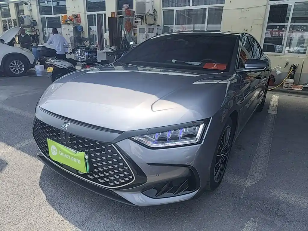 BYD Han 2022 DM-i 121KM Prestige