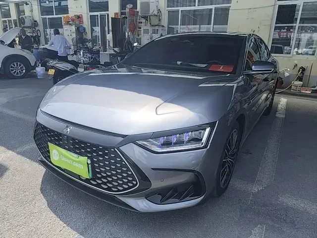BYD Han 2022 DM-i 121KM Prestige