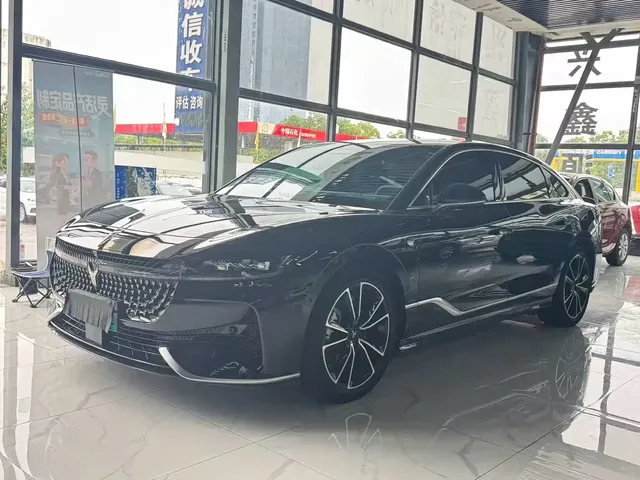 Voyah Auto VOYAH Zhuiguang 2024 PHEV AWD Ultra Long Range Flagship