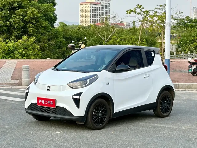 QQ New Energy Little Ant 2024 Facelift Youth Edition 321km Favorite 29.23kWh