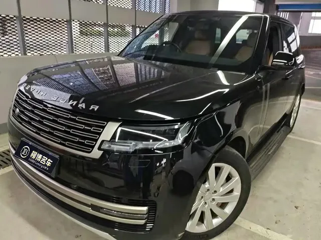 Land Rover Range Rover 2023 3.0 L6 360PS Golden Age Edition
