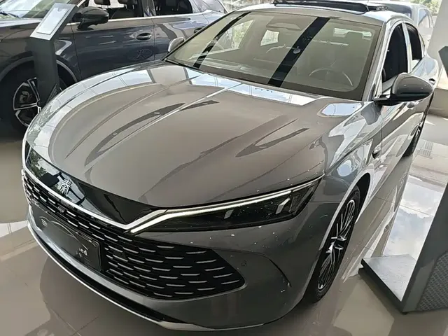 BYD Qin L 2025 DM-i Smart Drive Edition 120KM Excellence Type