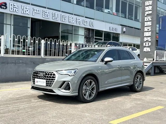 Audi Q3 2024 40 TFSI Fashion Sport