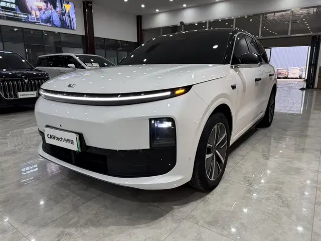 Li Auto L6 2024 Pro