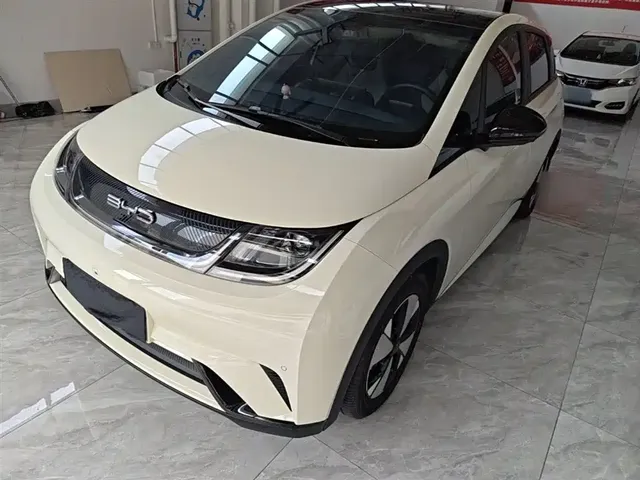 BYD Dolphin 2023 420km Fashion Edition