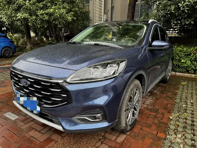 Ford Escape 2020 EcoBoost 245 2WD Premium Edition