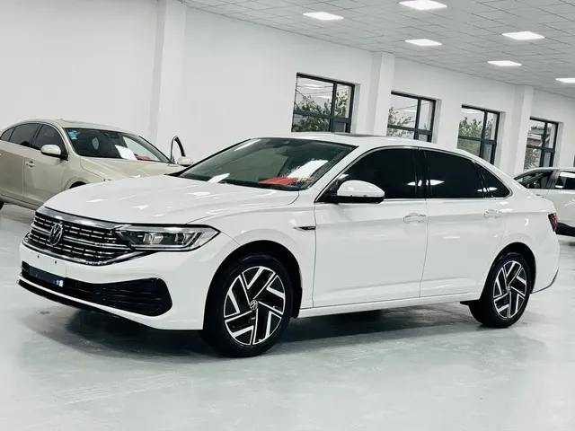Volkswagen Sagitar 2023 Model Year 200TSI DSG Surpass Edition