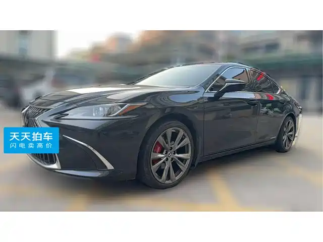 Lexus ES 2022 300h Excellence Edition