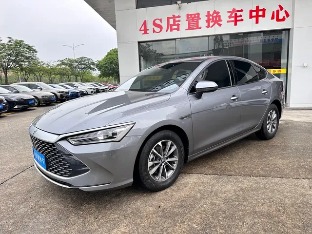 BYD Qin PLUS 2024 Glory Edition DM-i 55KM Leading