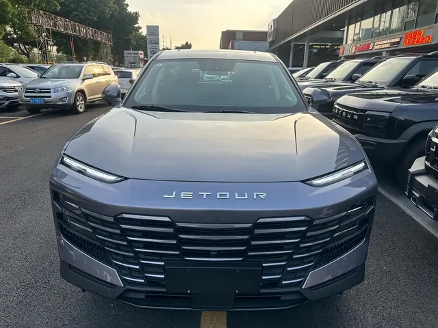 Jetour Dasheng 2025 1.5T DCT Luxury Edition