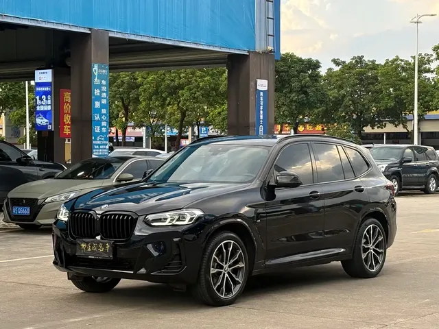 BMW X3 2022 xDrive30i Leading M Night Package