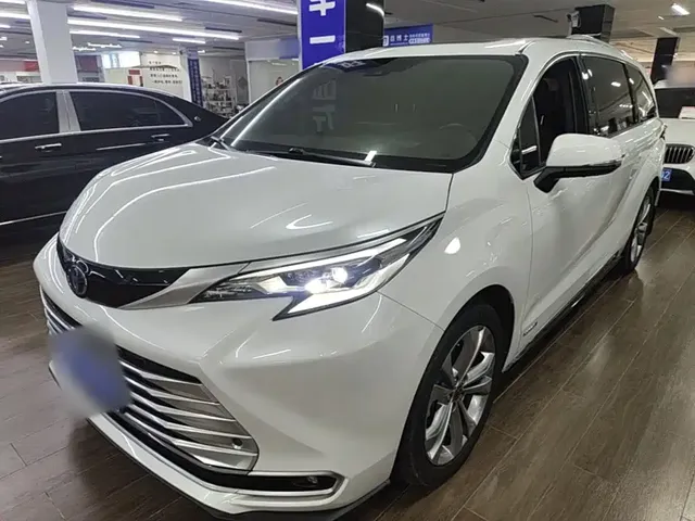 Toyota Sienna 2021 2.5L Hybrid Platinum Edition
