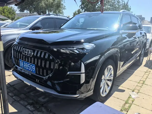 Audi Q6 2024 45 TFSI quattro Qi Yun Yu Lin Package 6-seater