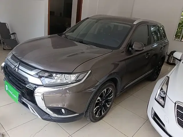 Mitsubishi Outlander 2019 2.0L 2WD Enjoy 5-Seater China VI
