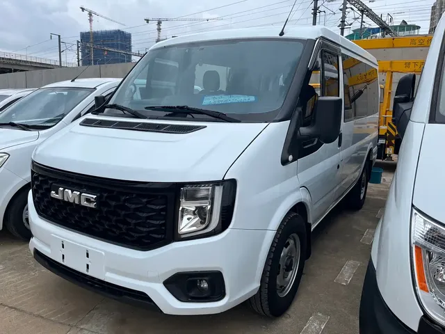 Jiangling JMC Fushun 2024 2.0T Manual Diesel Short Wheelbase Low Roof Commercial MPV 5-seater (Dual-opening Tailgate)