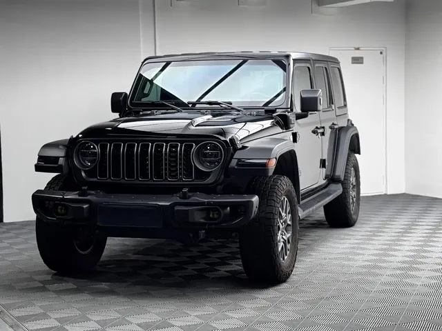 Jeep Wrangler 4xe 2021 4-Door 2.0T 4xe Sahara Launch Edition