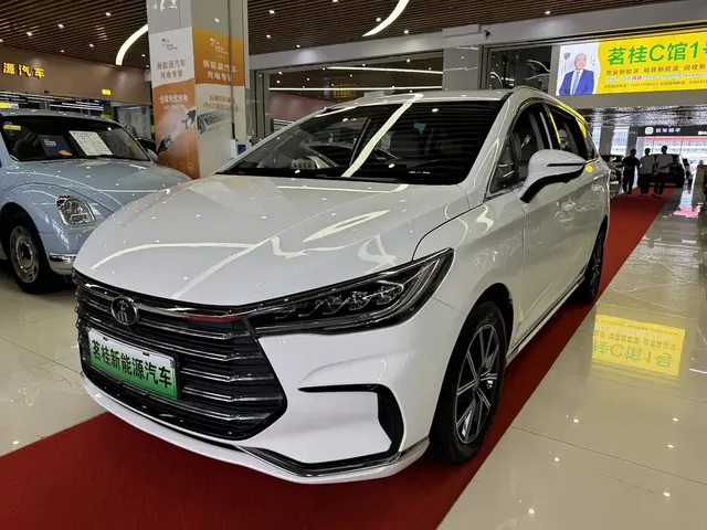BYD Song MAX New Energy 2022 DM-i 105KM Honor Model