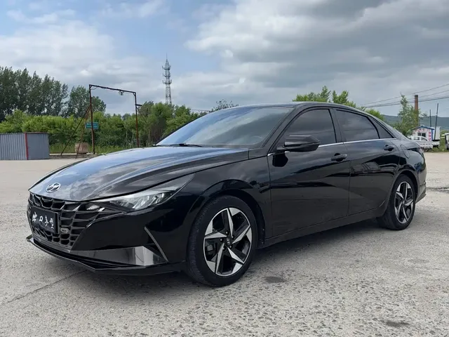 Hyundai Elantra 2022 1.5L CVT GLX Elite Edition